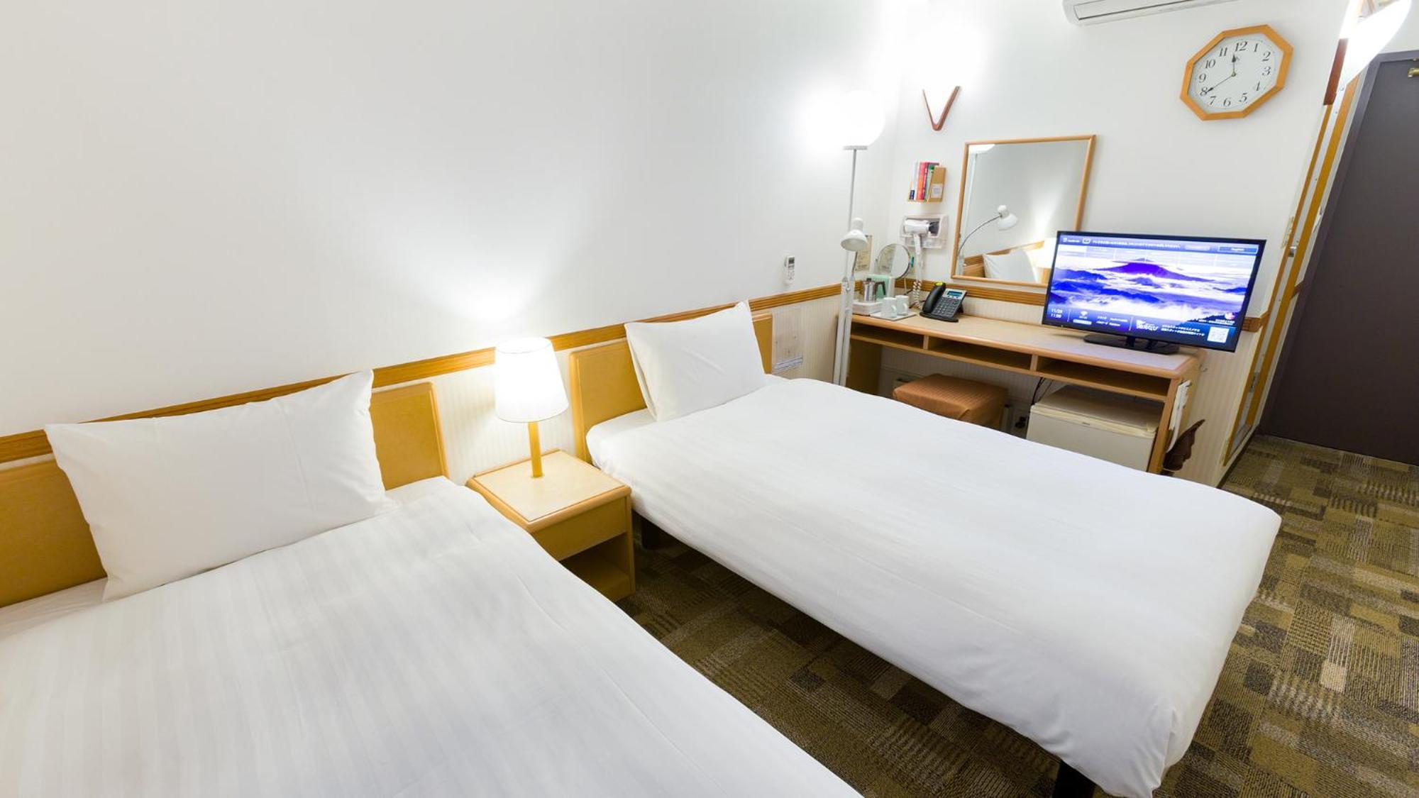Toyoko Inn Shin-Yatsushiro Ekimae Номер фото